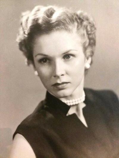 Smithson, Anne