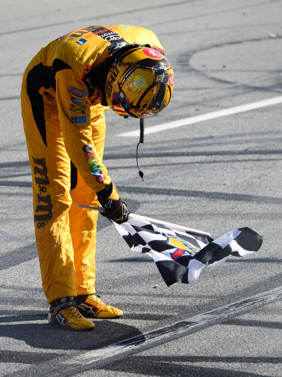 Sweep success Kyle Busch wraps up Martinsville weekend with 2nd win