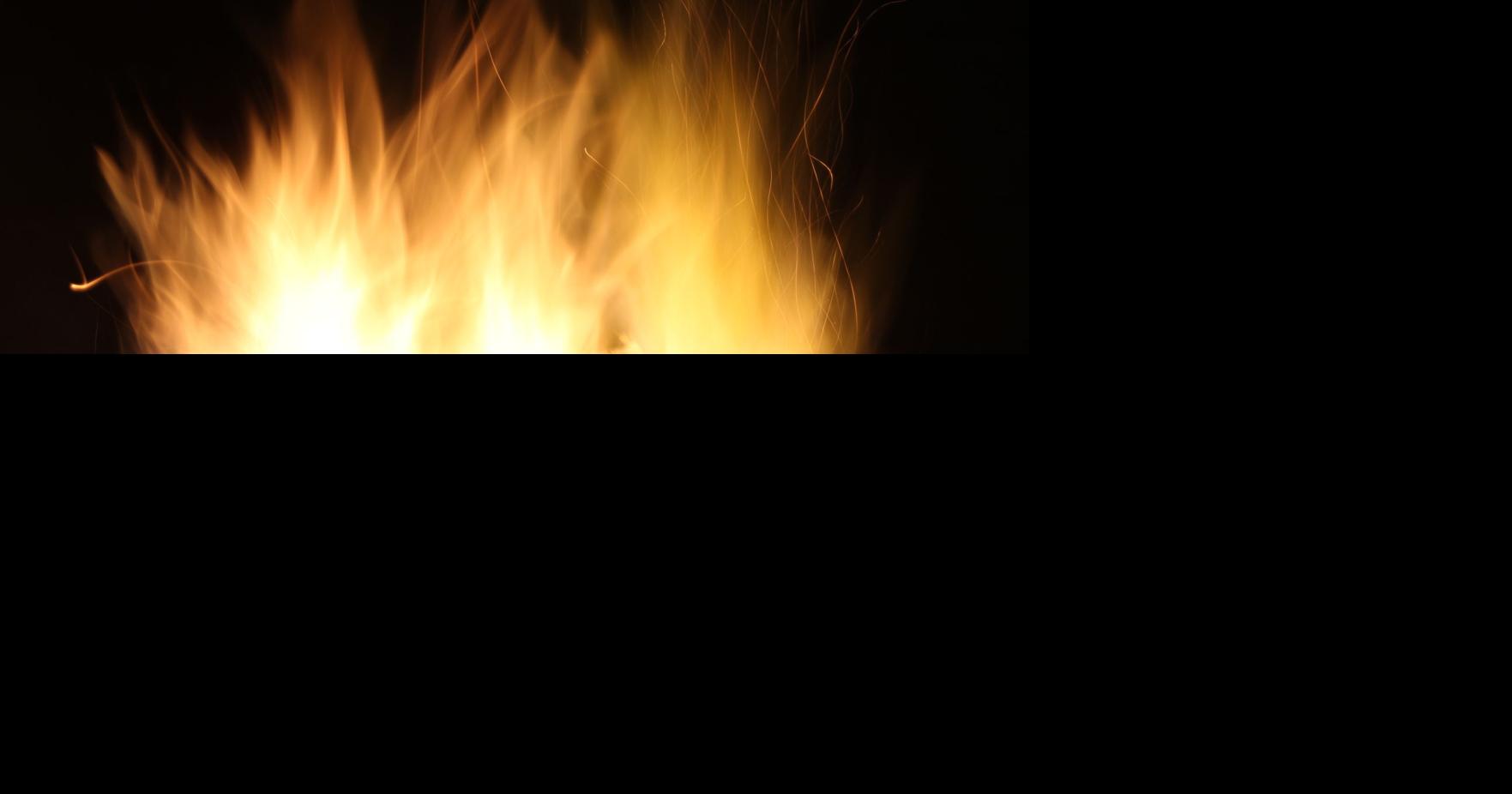 Roanoke apartment complex fire displaces about 30 people