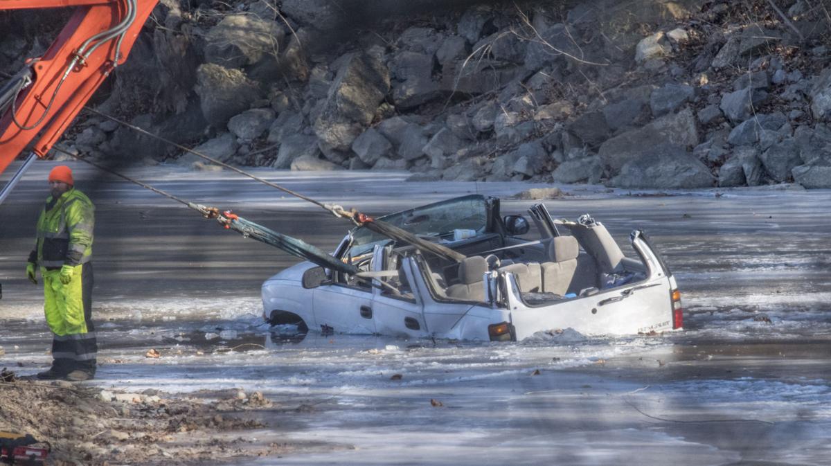 Man dead after being found in vehicle in Roanoke River Roanoke News