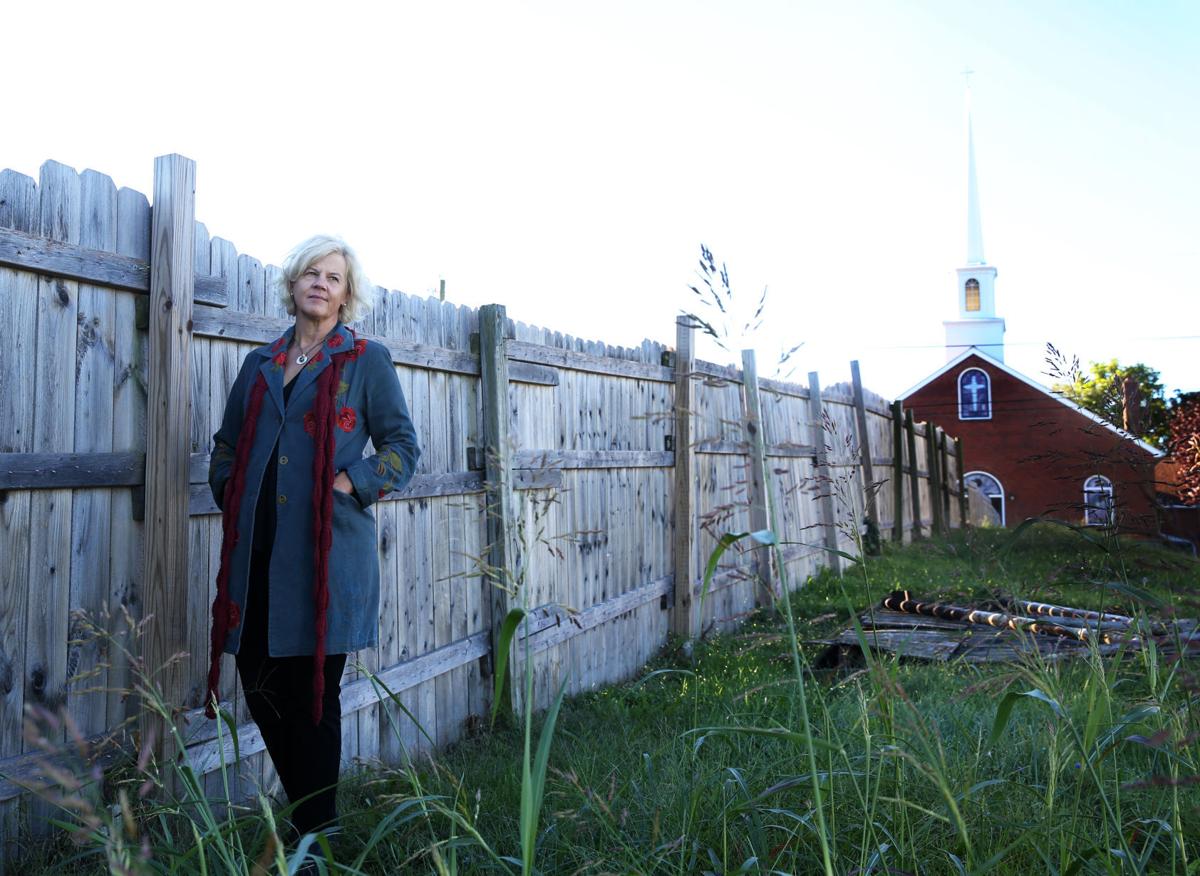 Beth Macy S Truevine Searches For The Truth Arts Roanoke Com