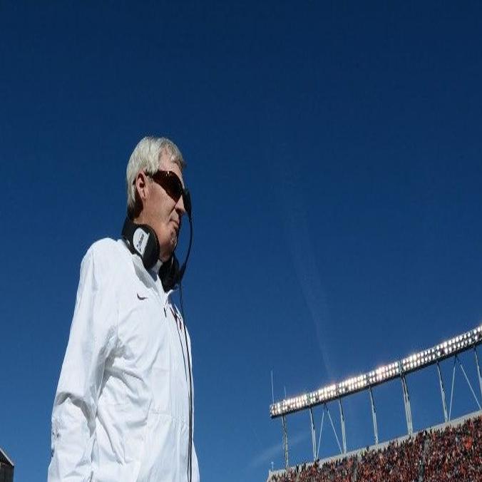 Frank Beamer Named Champion S Award Winner By Football Bowl