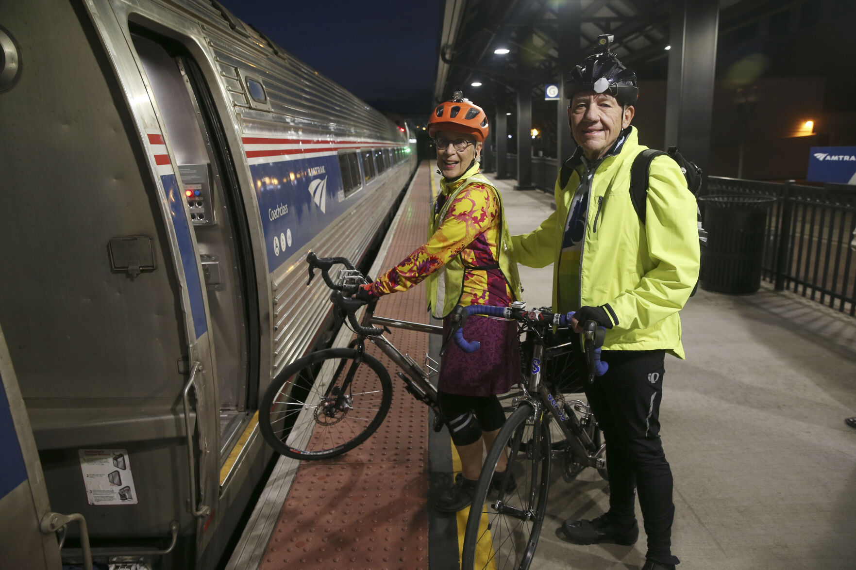 Amtrak best sale bike box