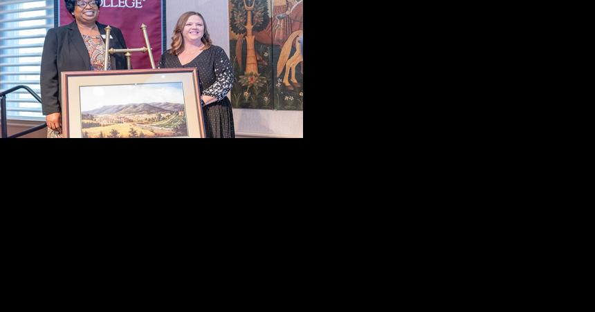 Giving: Laura Tucker honored by Roanoke College - Vimarsana News