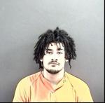 Robbers of Vinton tobacco store shot clerk