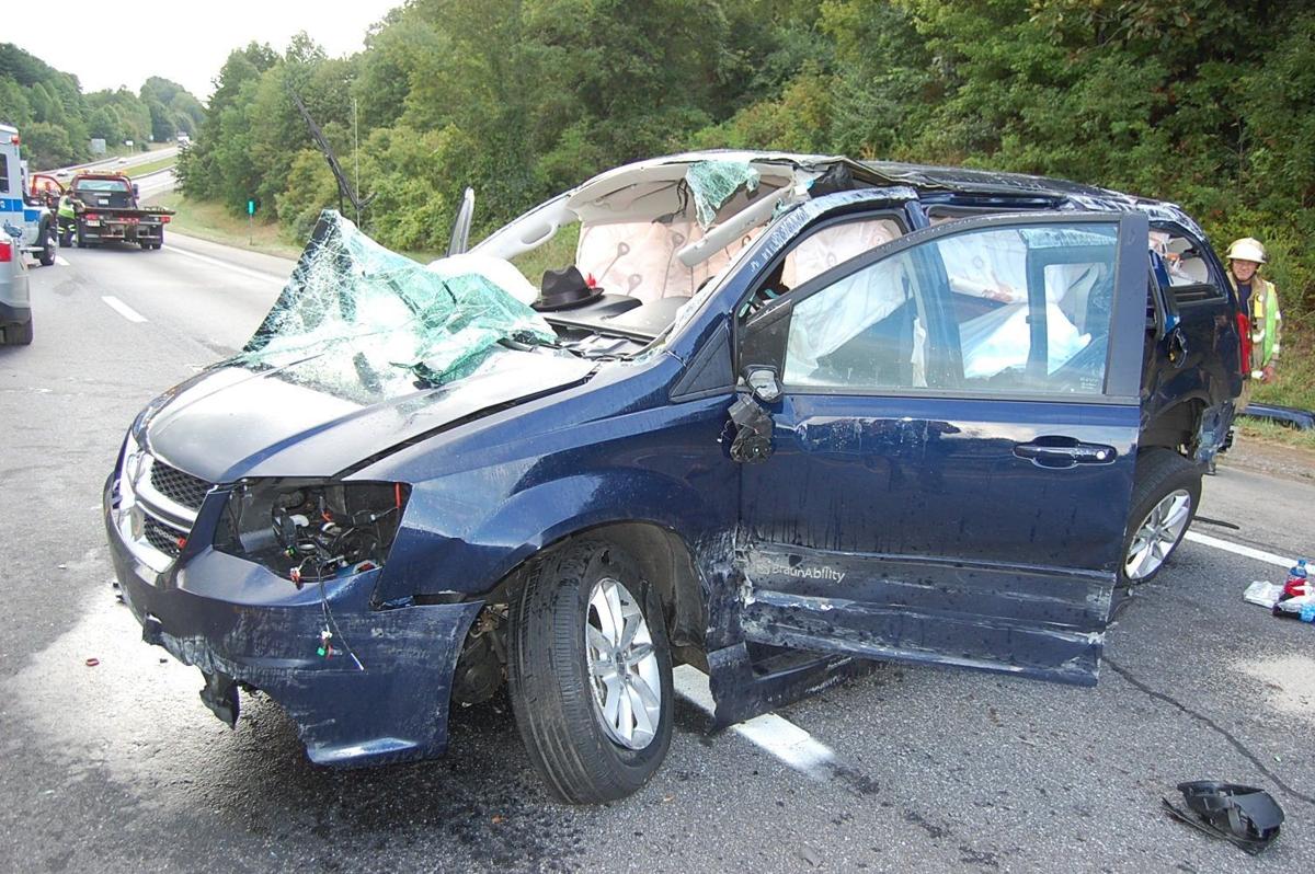 1 dead, 3 injured in singlevehicle wreck in Pulaski County Pulaski