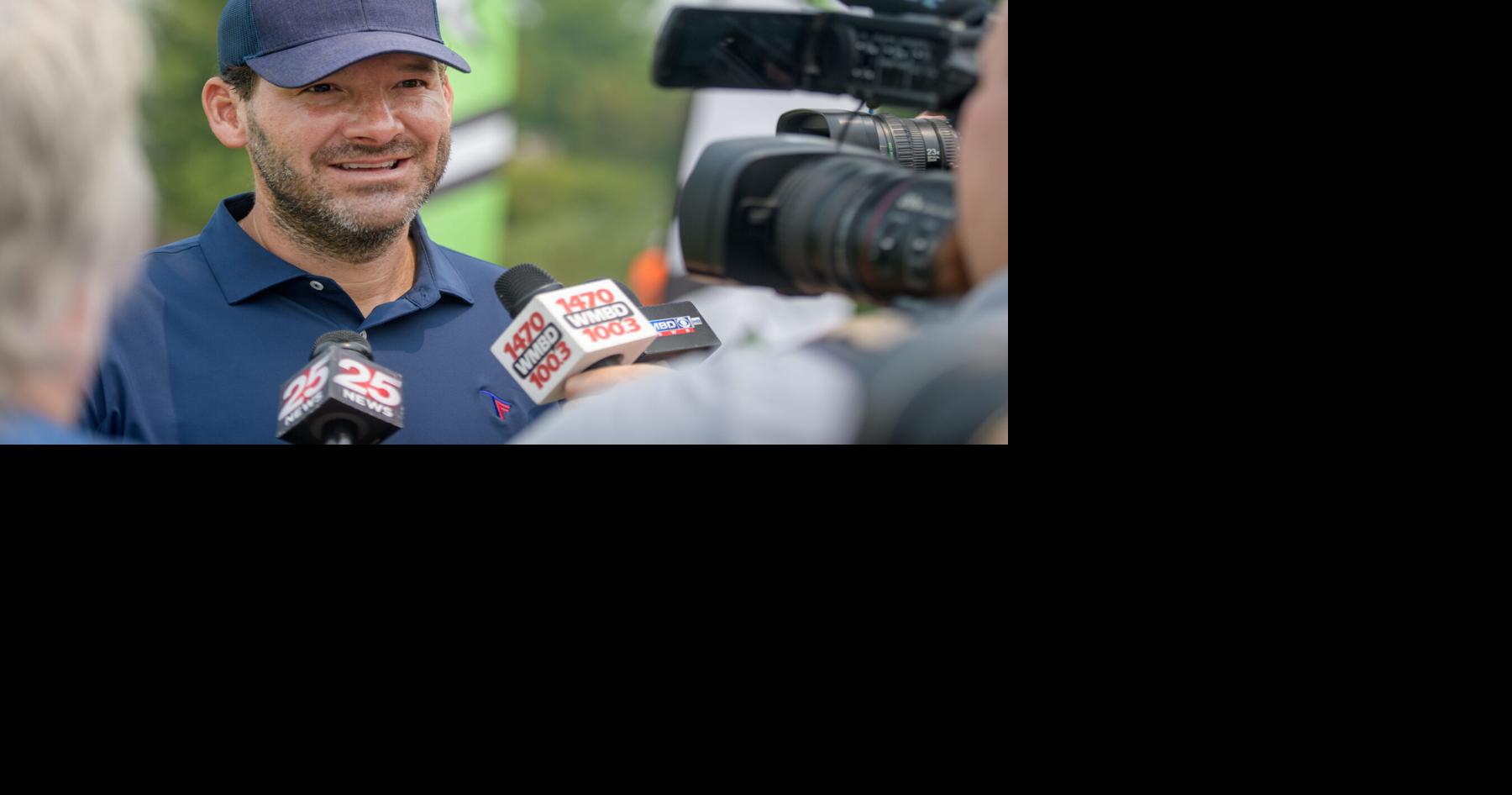 CBS sportscaster and former NFL quarterback Tony Romo