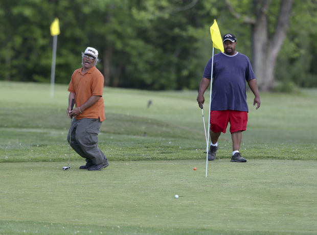 Washington Capitals Golf Putting Green Mat - Sports Unlimited
