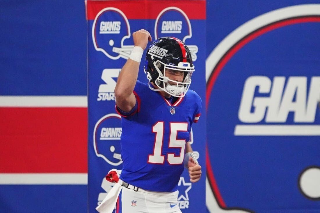 Giants QB Tommy DeVito earns Player of Week honors