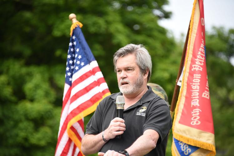 Marine Corps veteran can t forget friends who gave their lives 