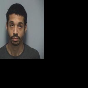 Roanoke man charged with murder in fatal apartment foyer assault