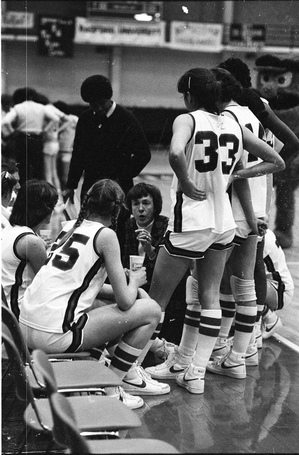 Former Radford Women S Basketball Coach Pat Barrett Was A