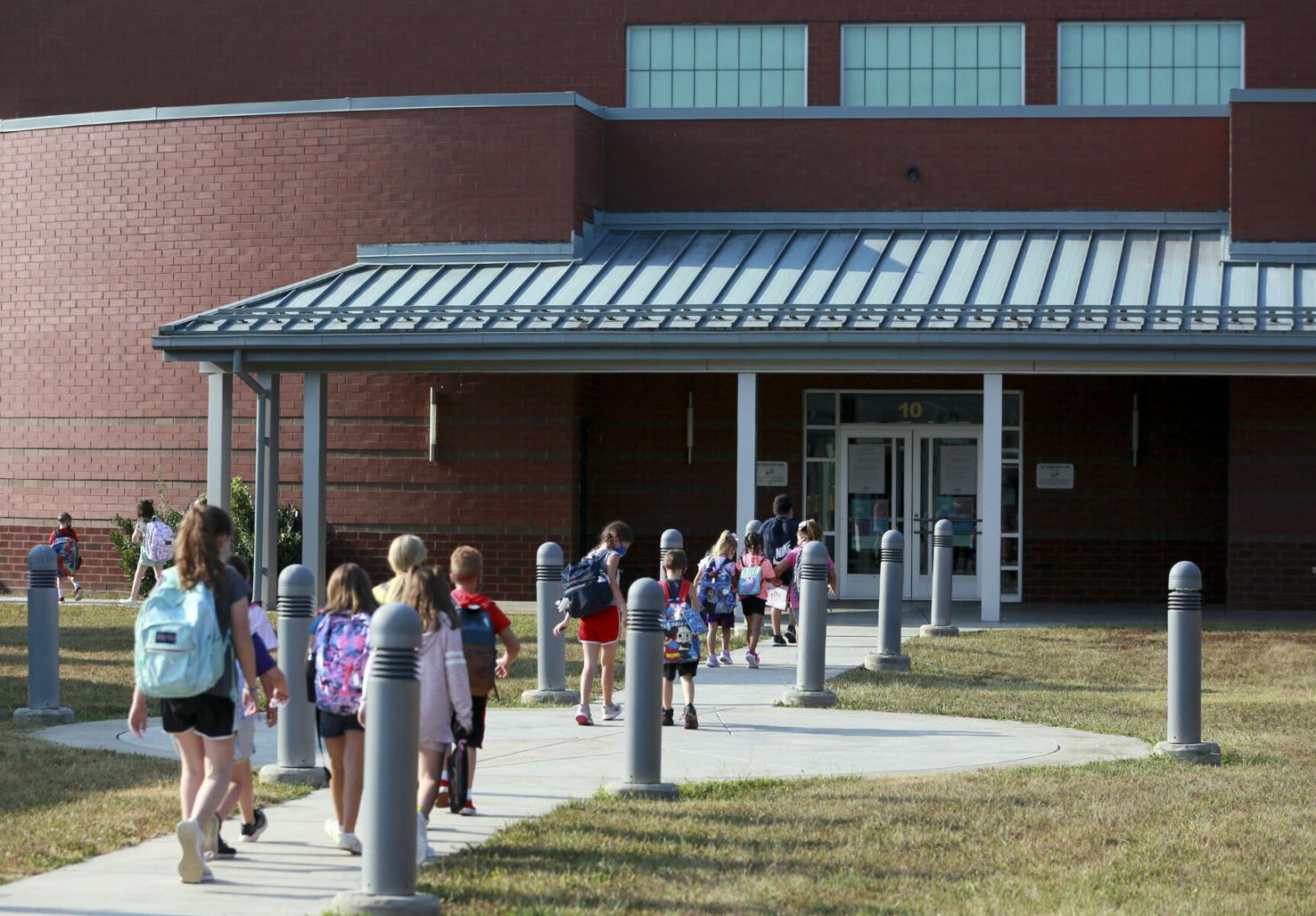 Photos First day of school at Eastern Montgomery Elementary