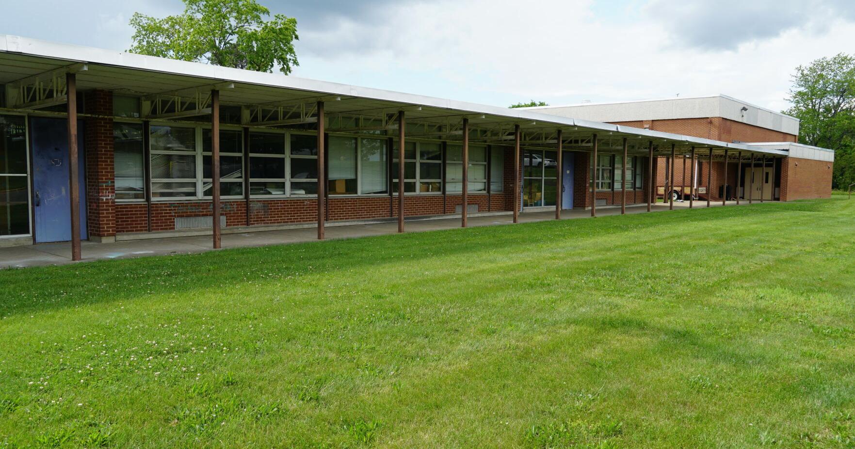 Old Raleigh Court Elementary School faces 'decommissioning' - Vimarsana News