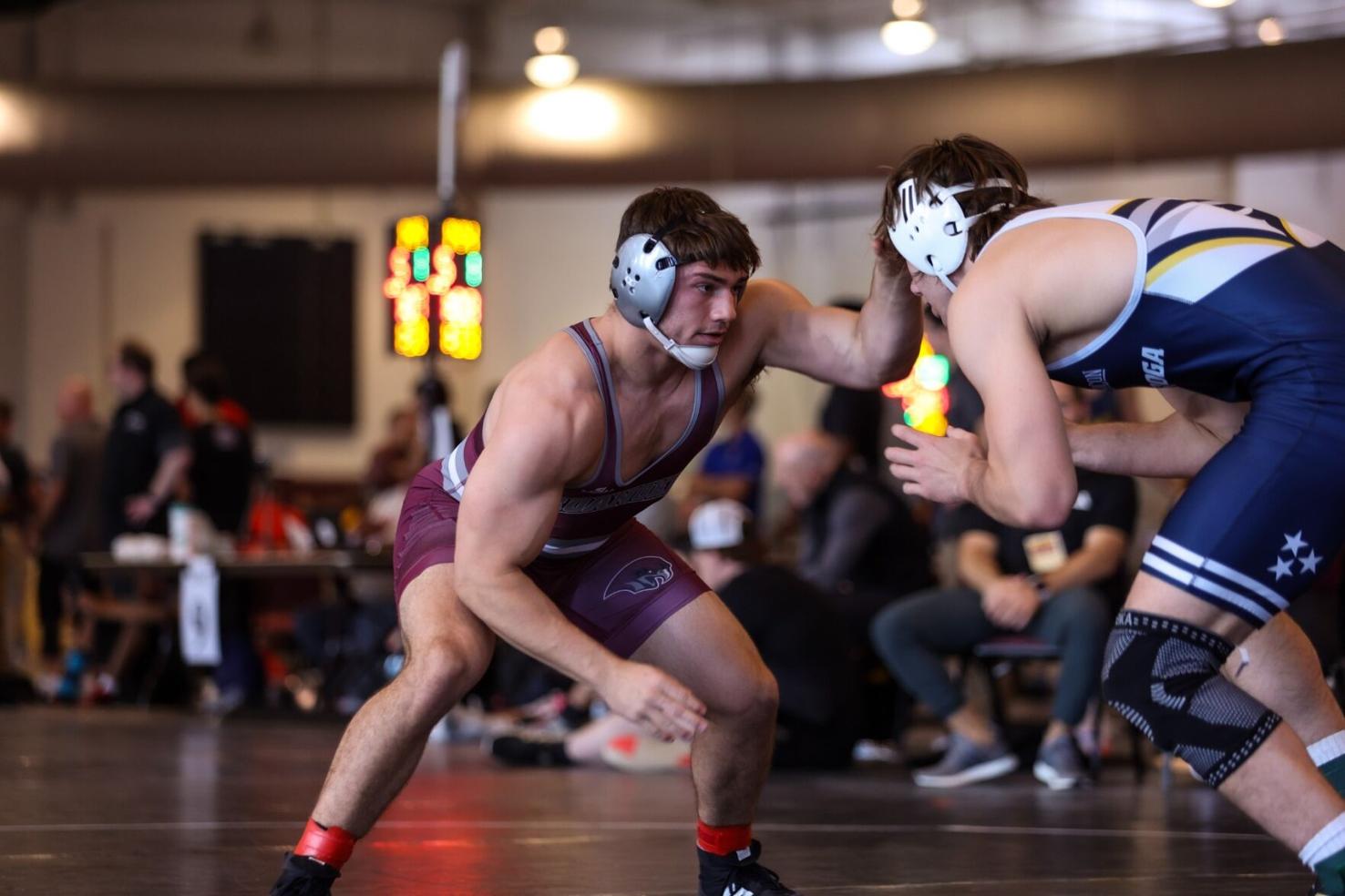 Roanoke wrestling viewed as Division III title contender