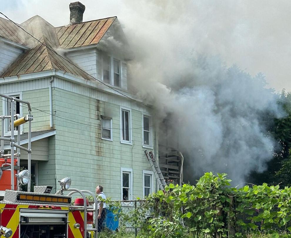 Four adults displaced, cats killed by Salem Avenue house fire