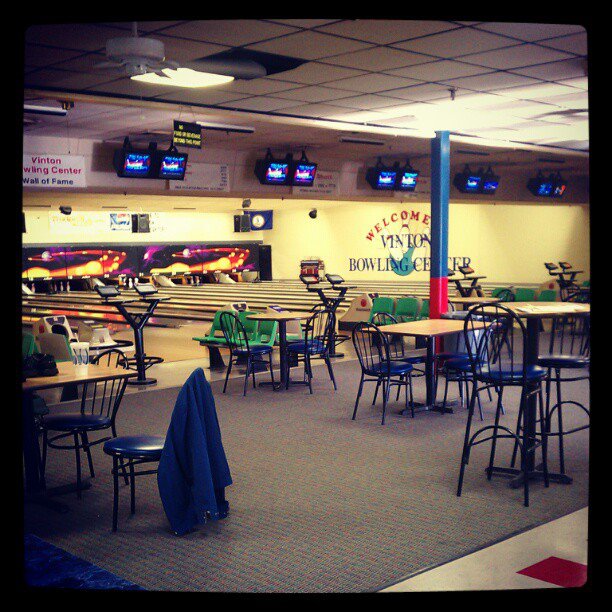 Storefront Vinton Bowling Center closes after almost 40 years in business