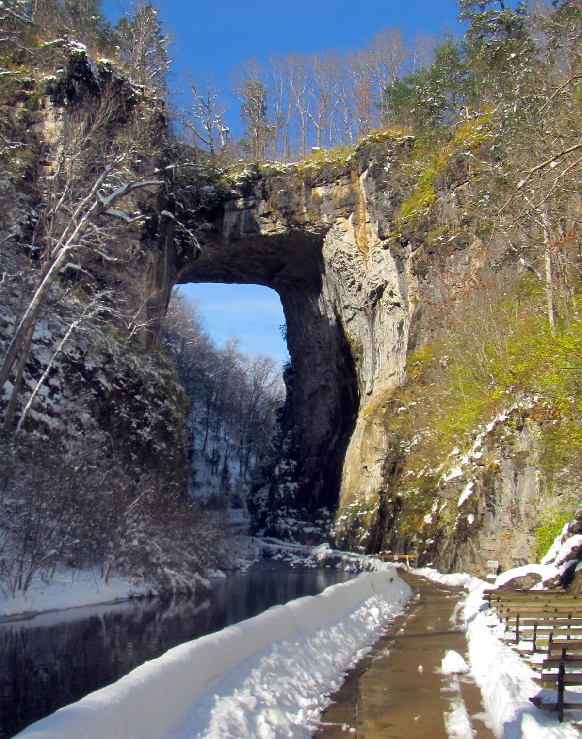 A snowy Monday morning in Roanoke, Natural Bridge Gallery