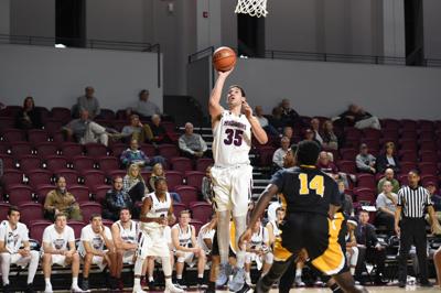 Division Iii Notes Roanoke Washington And Lee Men Hot Entering