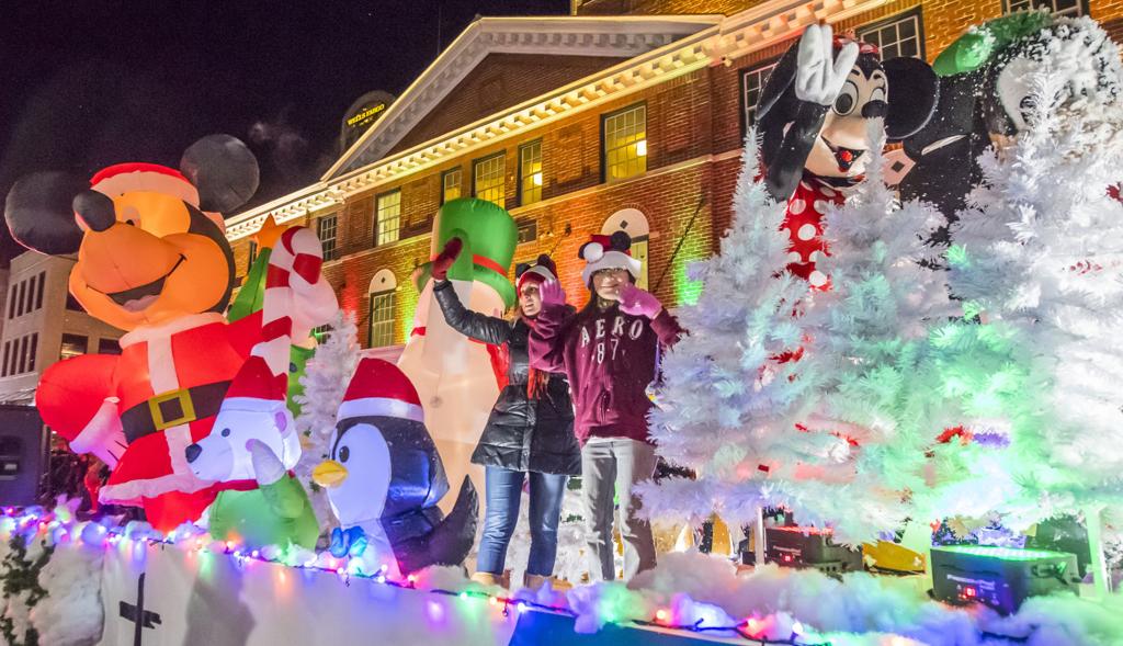 Christiansburg Christmas Parade 2022 Weekend Features Winter Carnival, Parade In Downtown Roanoke |  Entertainment | Roanoke.com
