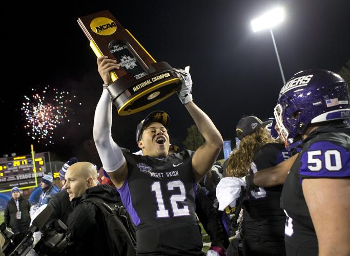North Central wins the 2022 Stagg Bowl 28-21 over Mount Union