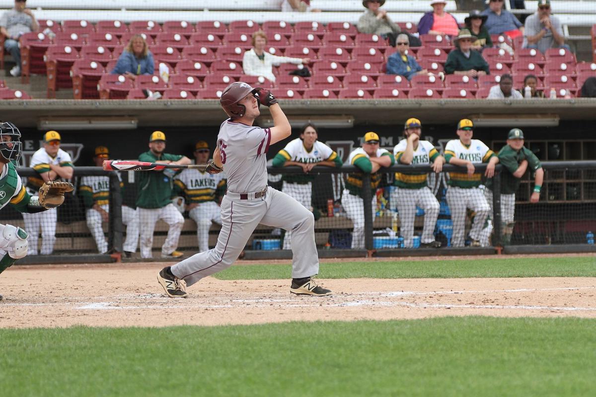 Roanoke wins opener at DIII World Series College