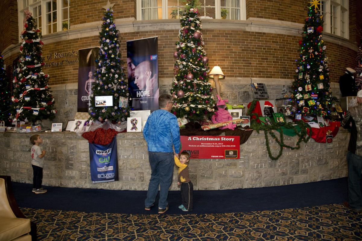 "Fashions for Evergreens" at the Hotel Roanoke & Conference Center 2017