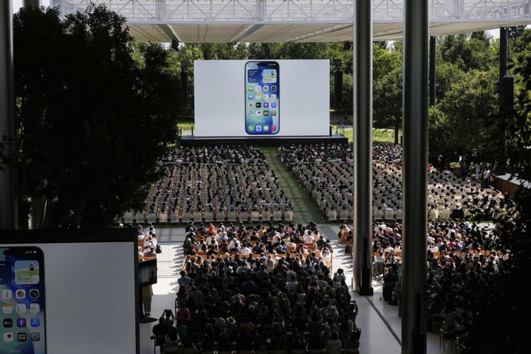 Apple Showcase