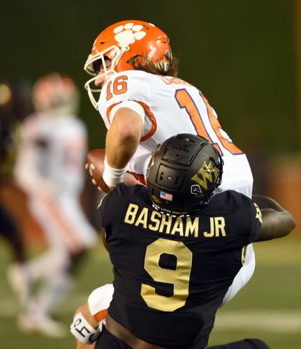 2021 Senior Bowl Media: Wake Forest Carlos Basham Jr. Post