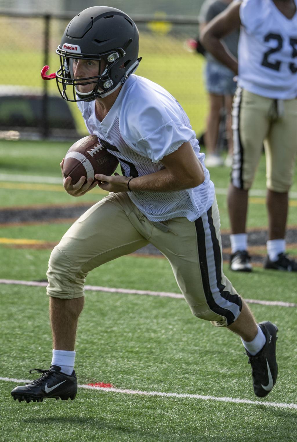 Randolph Macon Tops Odac Football Poll College Roanoke Com