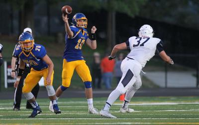 H S Football Blacksburg Rolls Past Richlands 49 17 High Schools