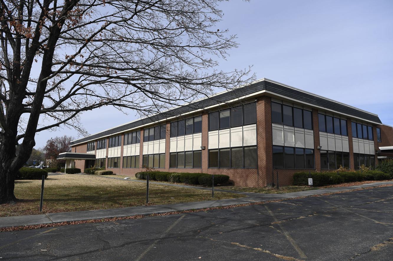 More than 700 patients likely to use Roanoke center weekly