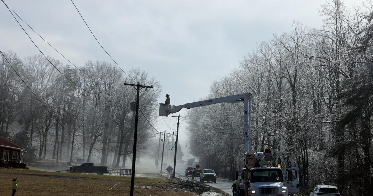 Region slowly recovers from massive power outages