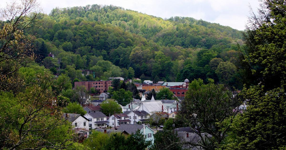 tobacco region loan forgiveness program Tobacco commission approves student loan repayment program