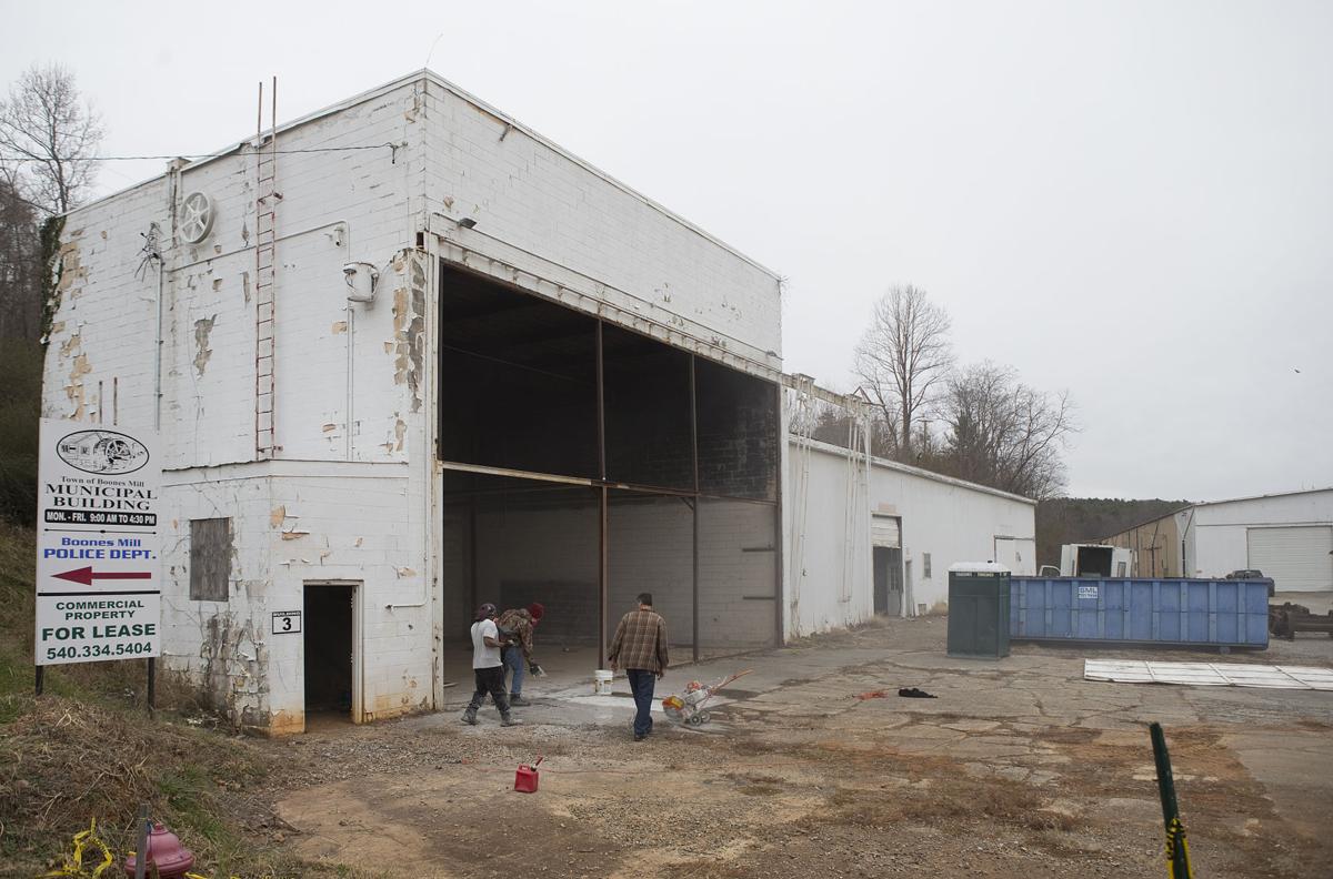 Boones Mill studies whether apartments would fit in with its Village