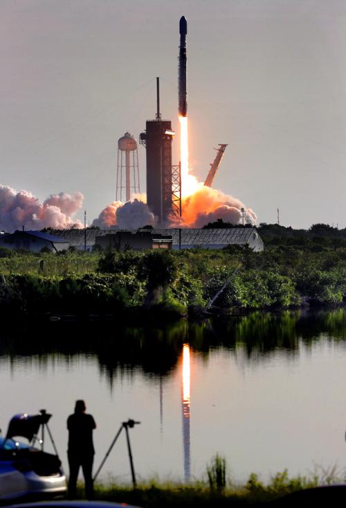 US-NEWS-SPACEX-LAUNCH-1-OS (copy)