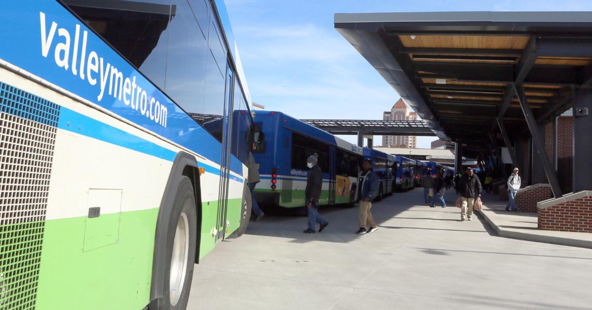 Valley Metro Bus Drivers Picket New Roanoke Station Over Pay valley-metro-bus-drivers-picket-new-roanoke-station-over-pay