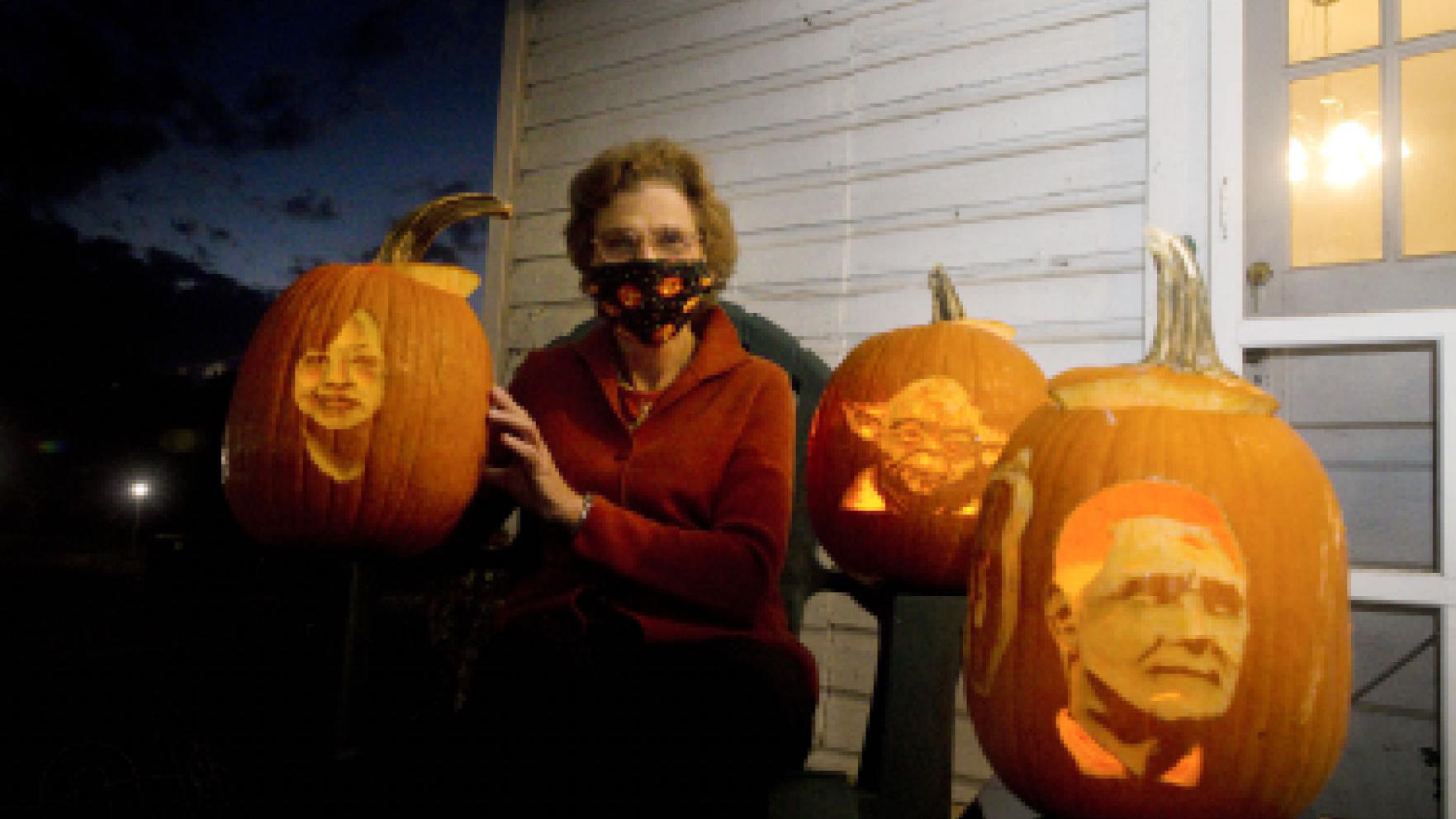 Gourd Stories To Tell Suzy Mink Carves Pumpkin Masterpieces Lifestyles Roanoke Com