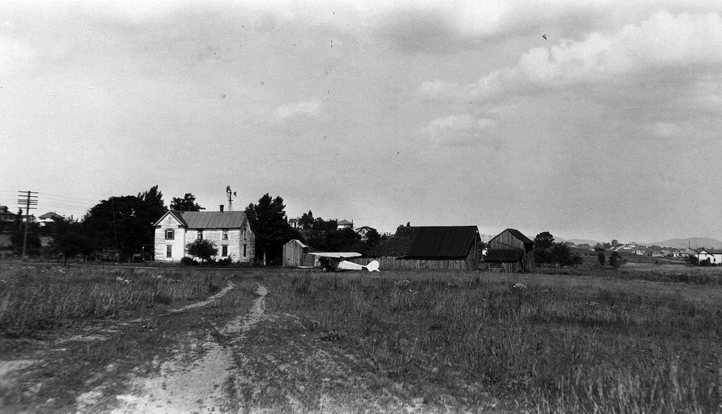 A visual history of Roanoke and the New River Valley: 1925-1950