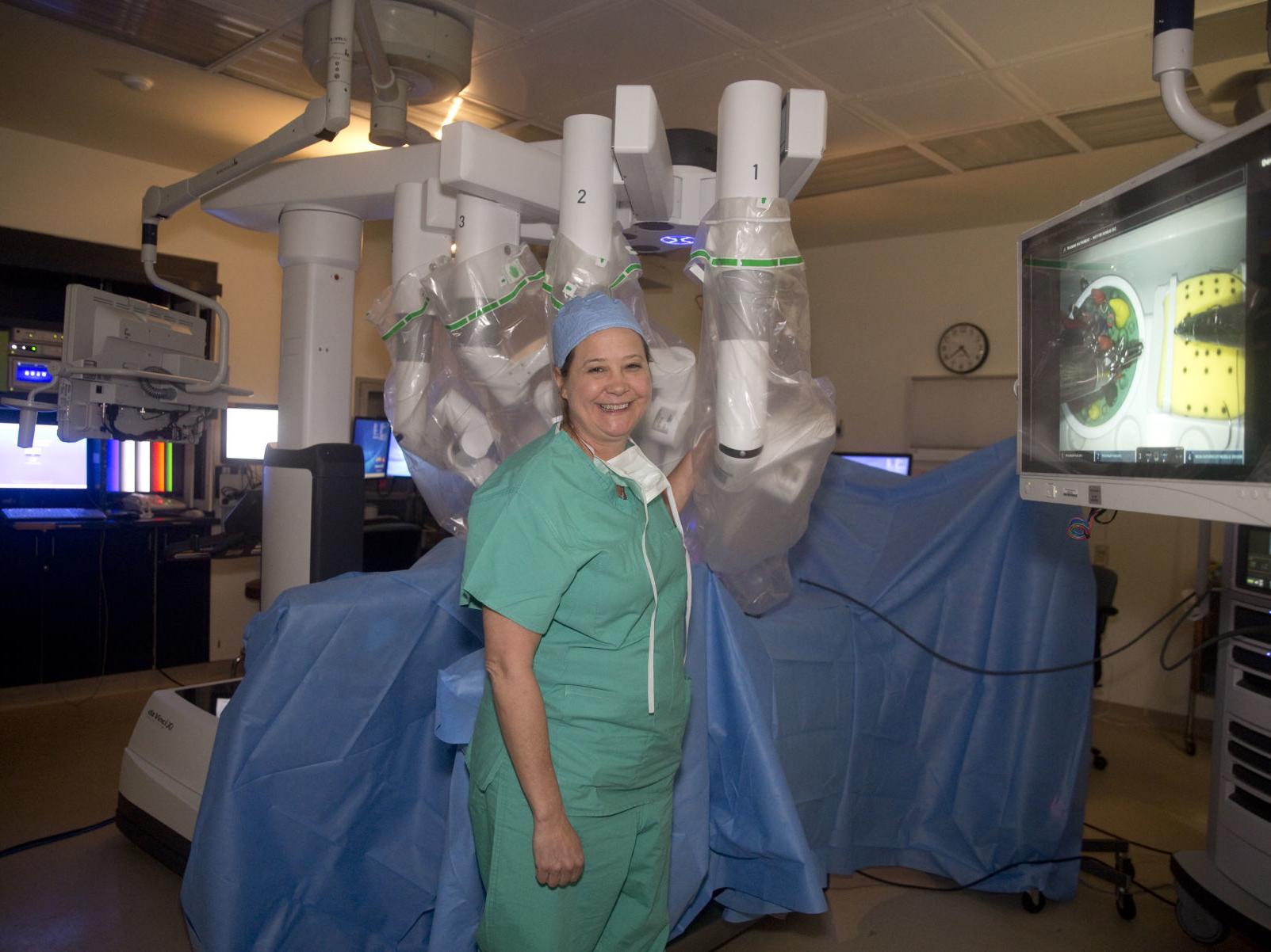 Carilion Embraces Robotic Surgery Advances Business News Roanoke Com Carilion Embraces Robotic Surgery Advances Business News Roanoke Com