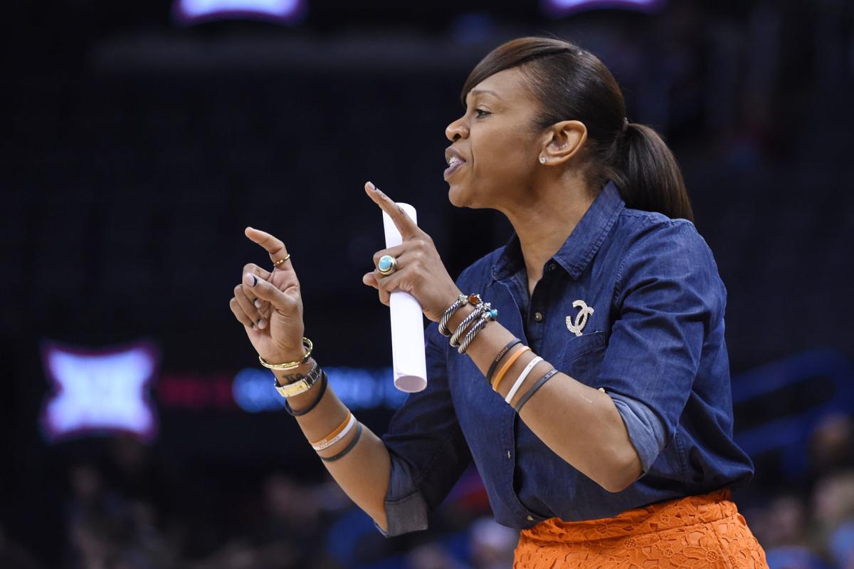 Virginia Hires Former Wnba Star Tina Thompson As Womens Basketball Coach Uva
