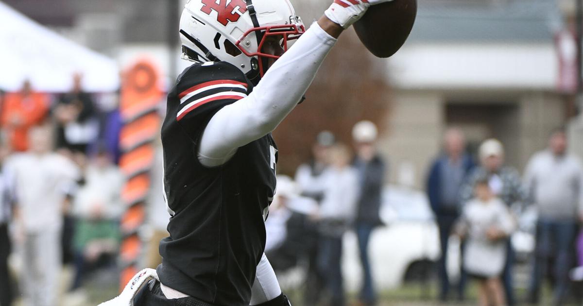 Va Tech Pledge Demarcus Brown flips pledge from UVa to Virginia Tech