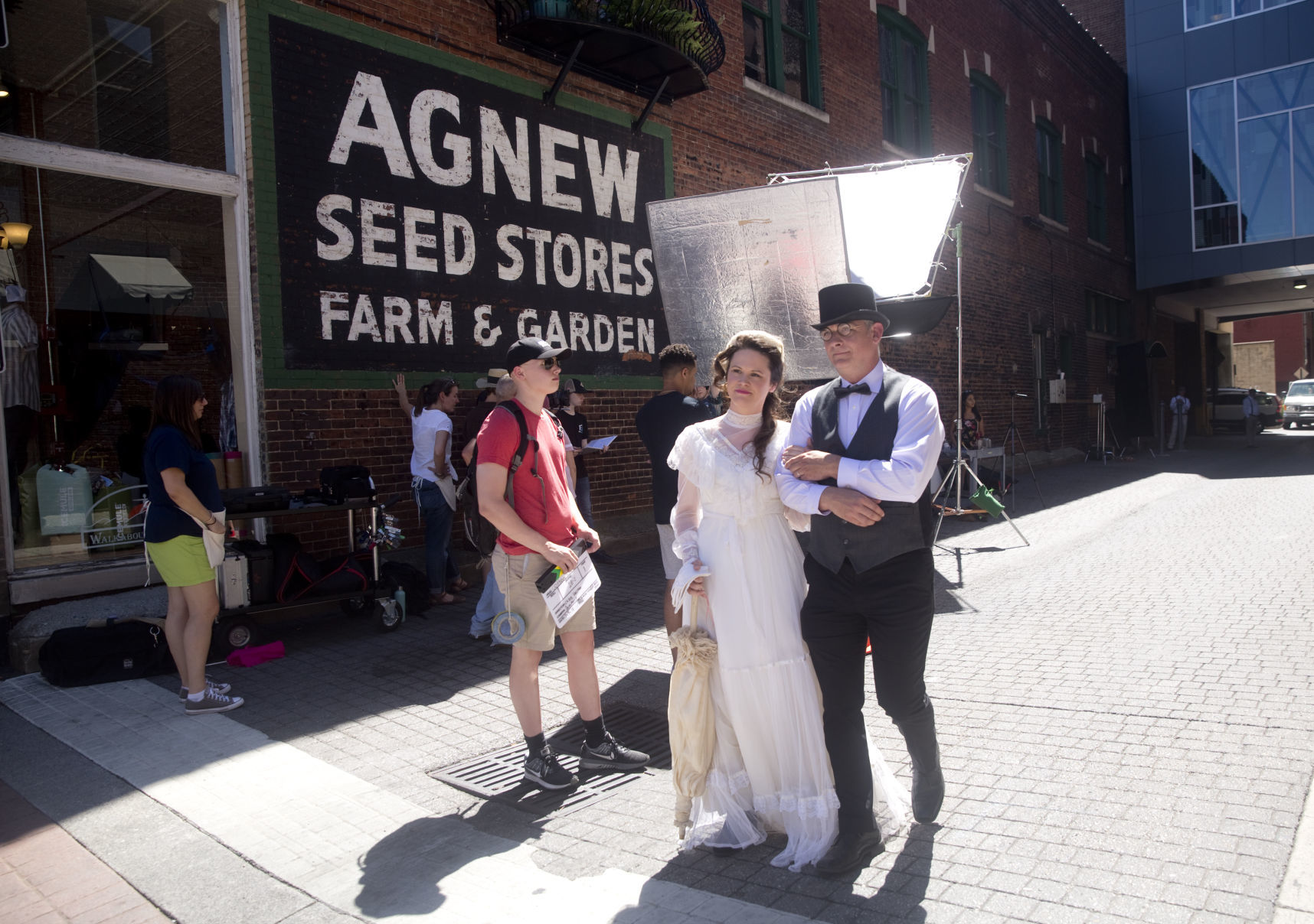 Students film period piece in downtown Roanoke image