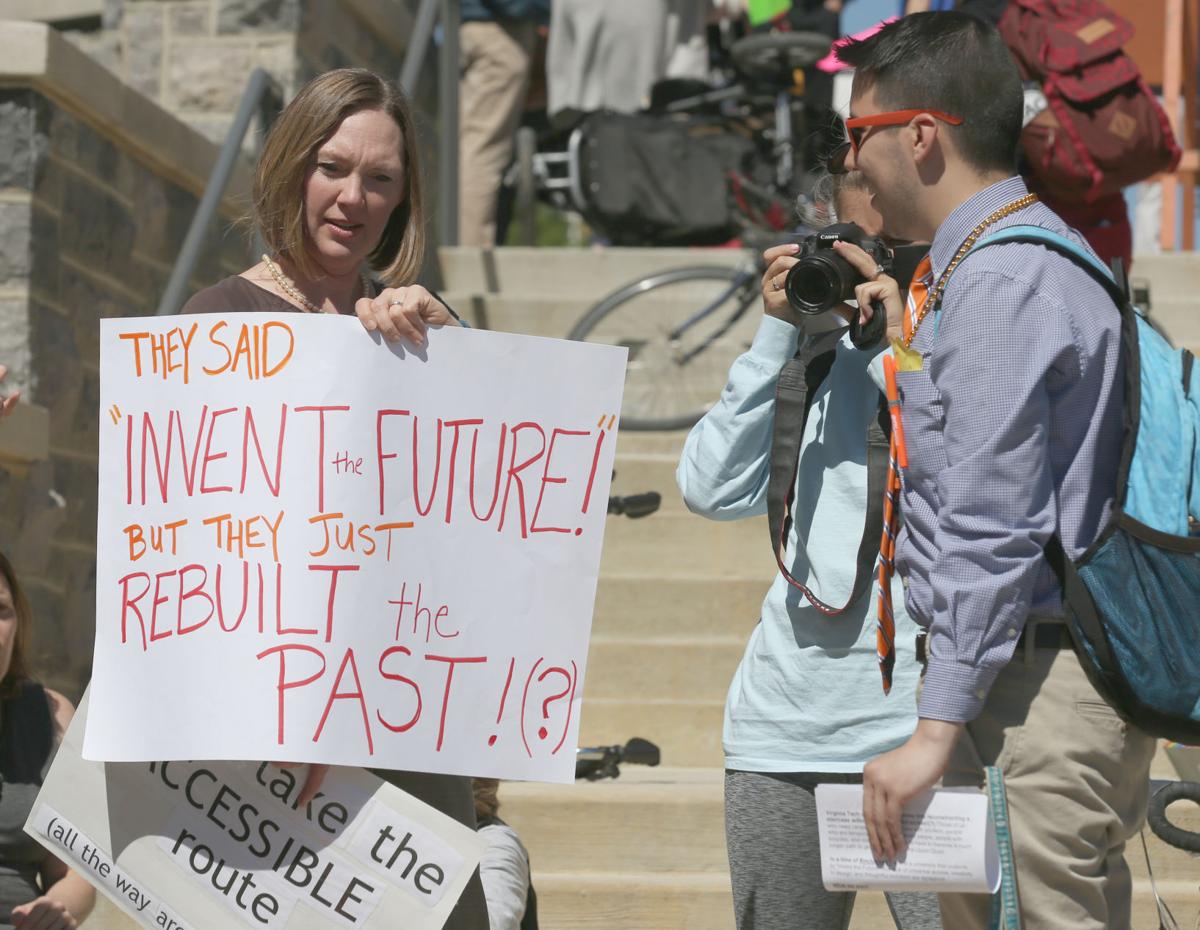 mg vt steps protest 050317