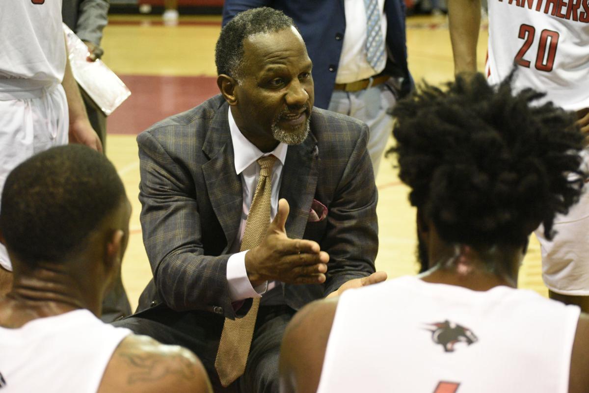 George Lynch Sharing What He Knows As Clark Atlanta S Coach