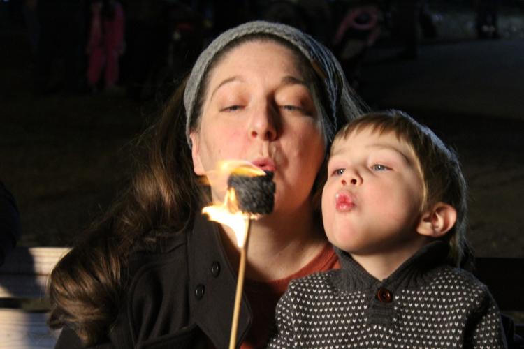 illuminightspreview 112819 ex p05