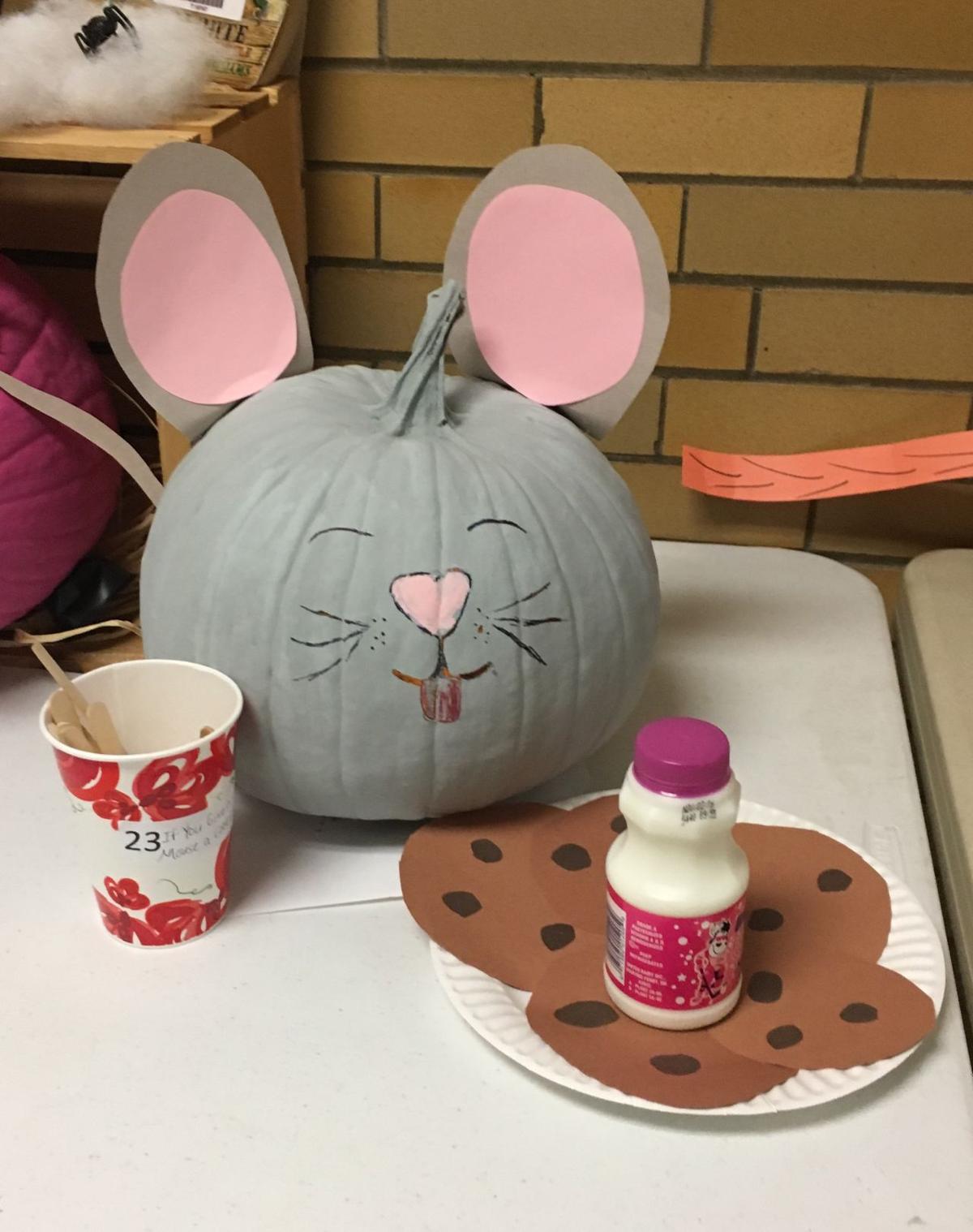 Burlington Elementary School Decorate Pumpkins To Match Favorite