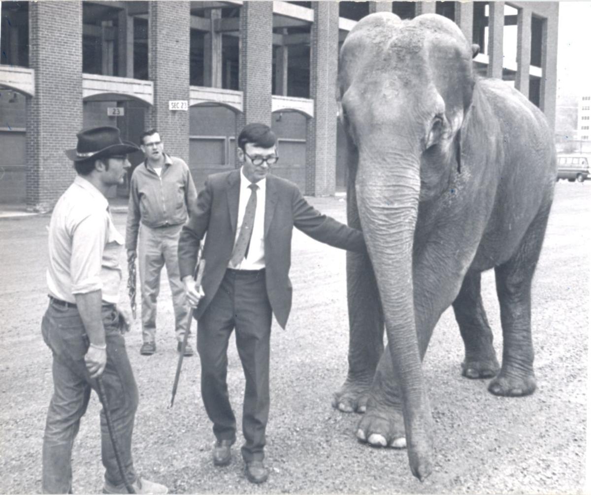 Looking Back News items from The Roanoke Times & WorldNews from 25