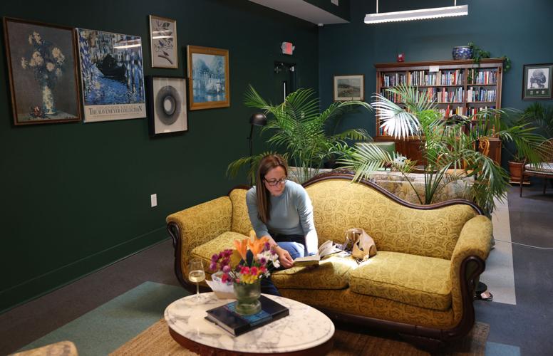 060125-roa-bz-bibliopub-01.JPG
