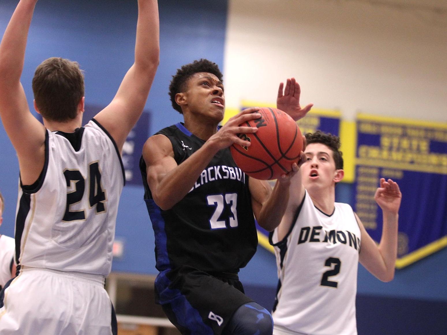 High Schools Grace Taylor Scores 16 Points In Roanoke Catholic Girls Win High Schools Roanoke Com